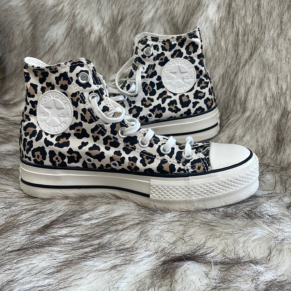 Chuck Taylor all star lift platform canvas converse